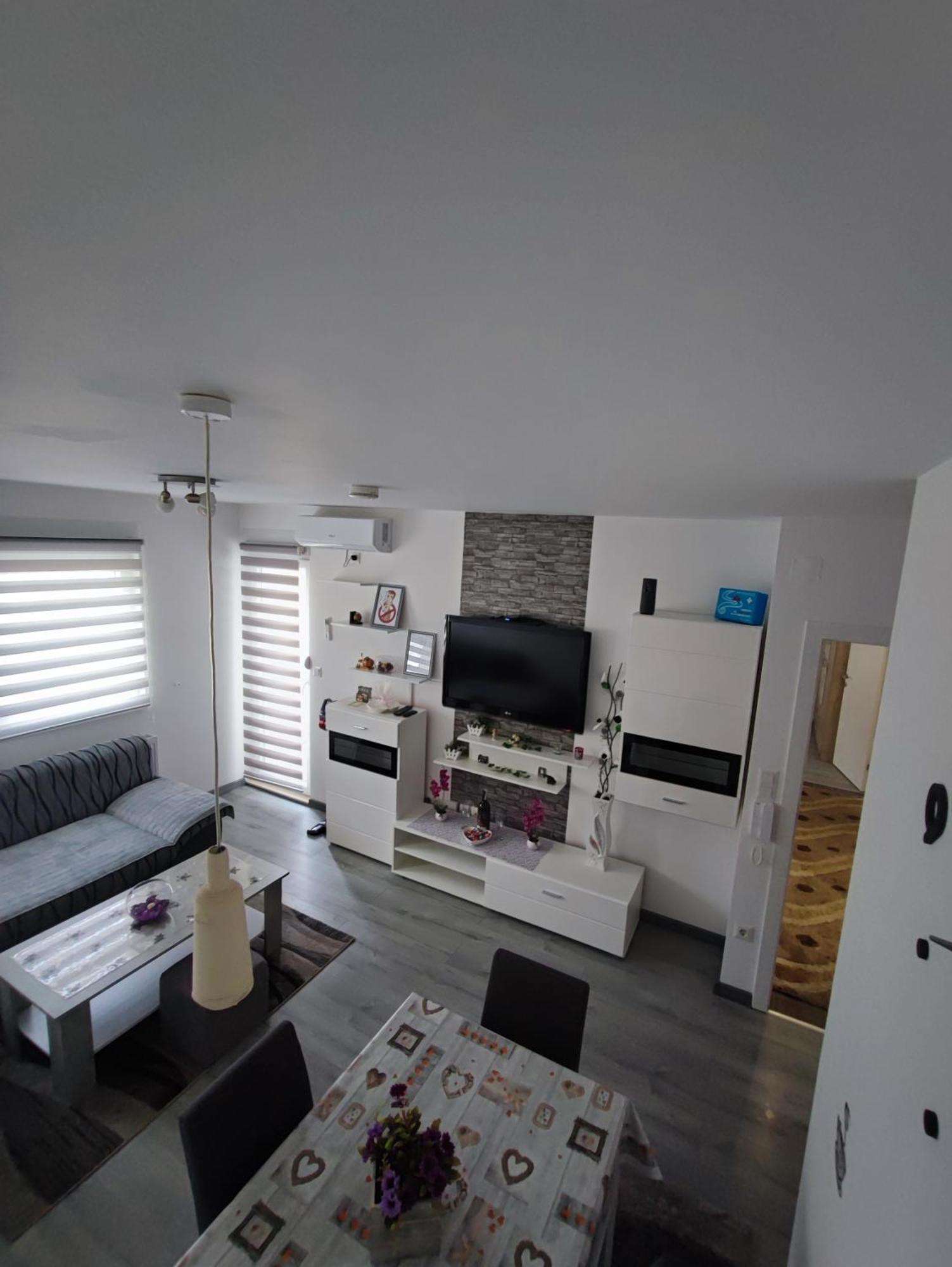 Stan Na Dan Apartman Krisfil Prnjavor Esterno foto