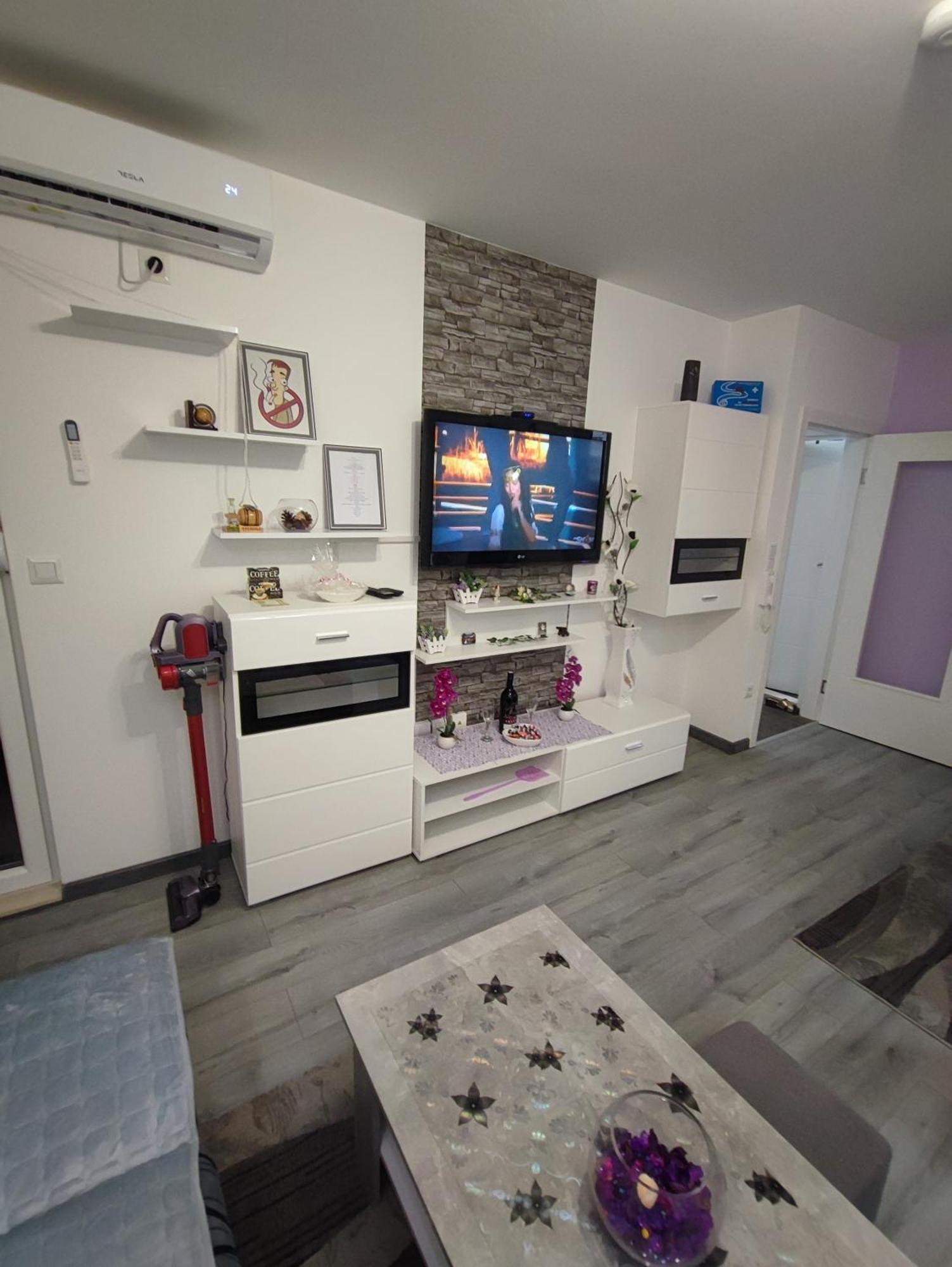 Stan Na Dan Apartman Krisfil Prnjavor Esterno foto