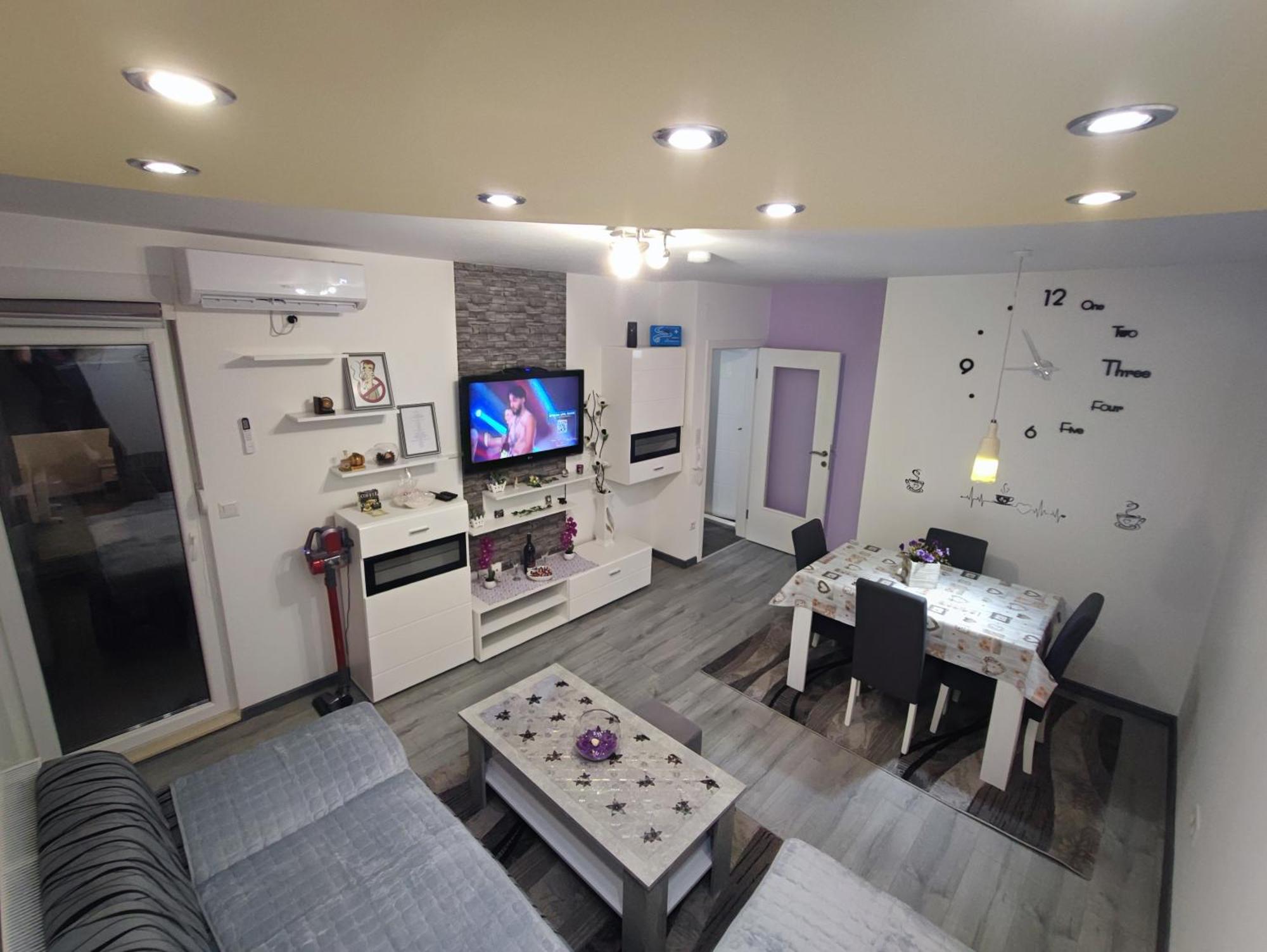 Stan Na Dan Apartman Krisfil Prnjavor Esterno foto